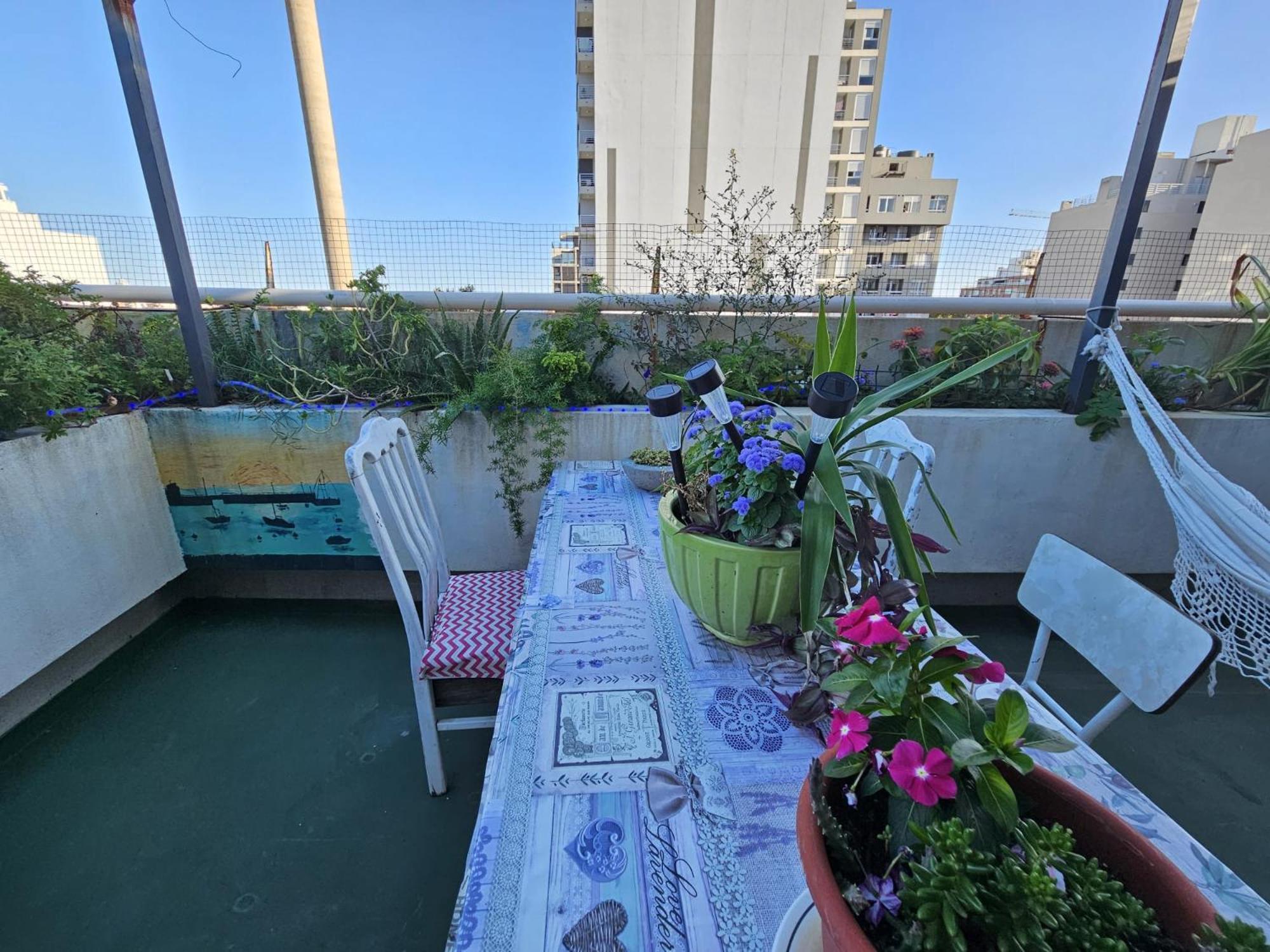 Montevideo Hostel Экстерьер фото