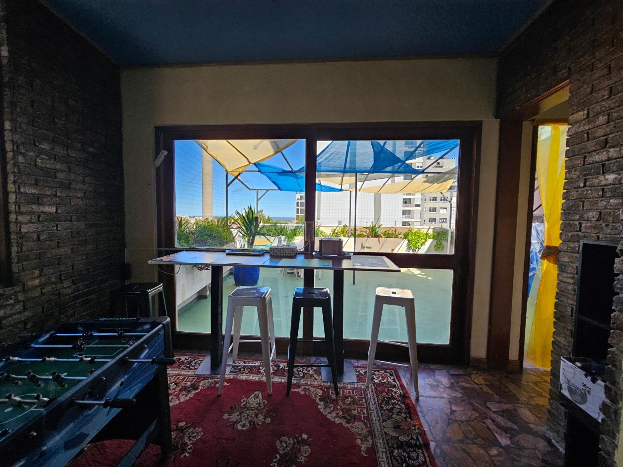 Montevideo Hostel Экстерьер фото