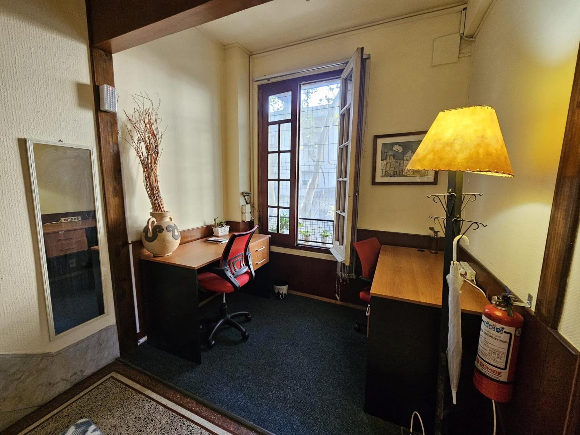 Montevideo Hostel Экстерьер фото