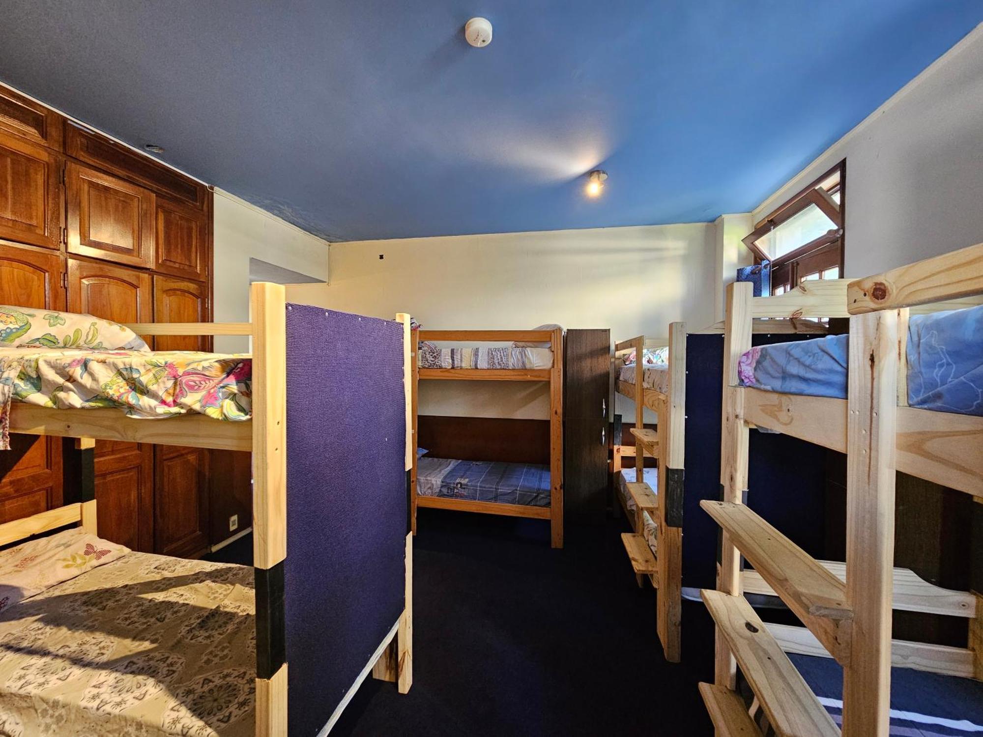 Montevideo Hostel Экстерьер фото